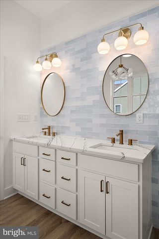 75 KING RICHARD RD, Berlin, MD 21811
