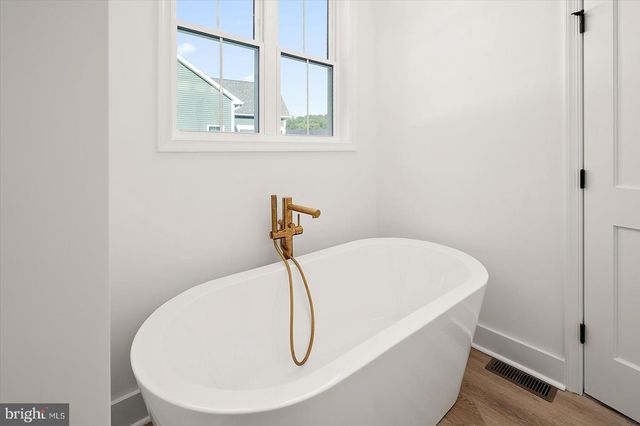 75 KING RICHARD RD, Berlin, MD 21811