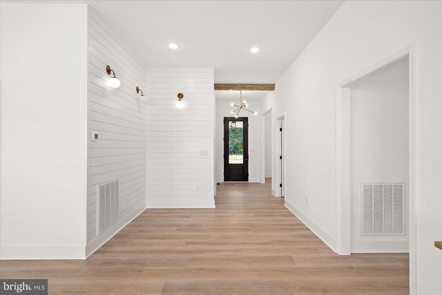75 KING RICHARD RD, Berlin, MD 21811