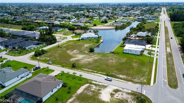 505 SW 31st PL, Cape Coral, FL 33991
