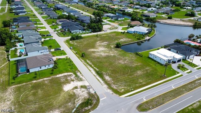 505 SW 31st PL, Cape Coral, FL 33991