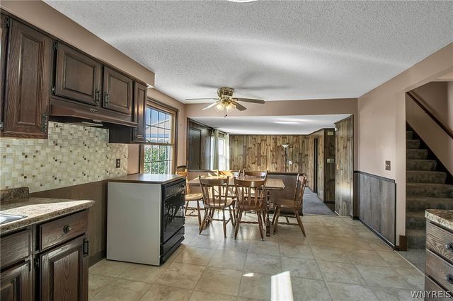 4 Windtree Lane, West Seneca, NY 14224