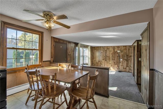 4 Windtree Lane, West Seneca, NY 14224