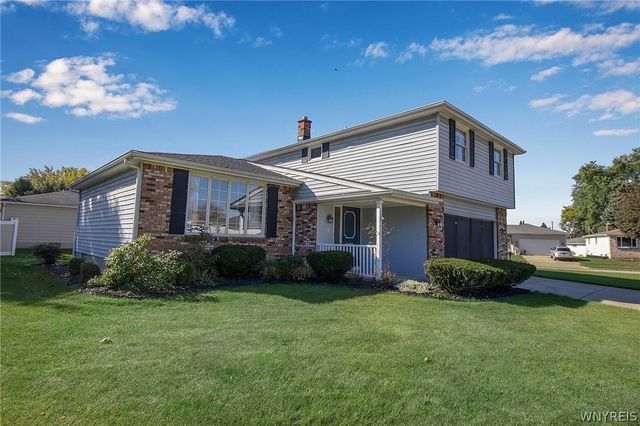 4 Windtree Lane, West Seneca, NY 14224