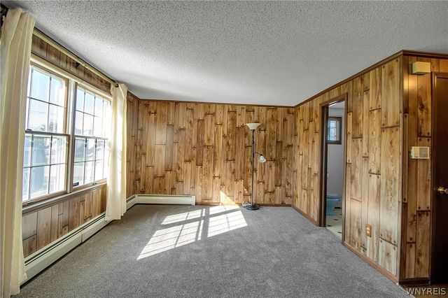 4 Windtree Lane, West Seneca, NY 14224