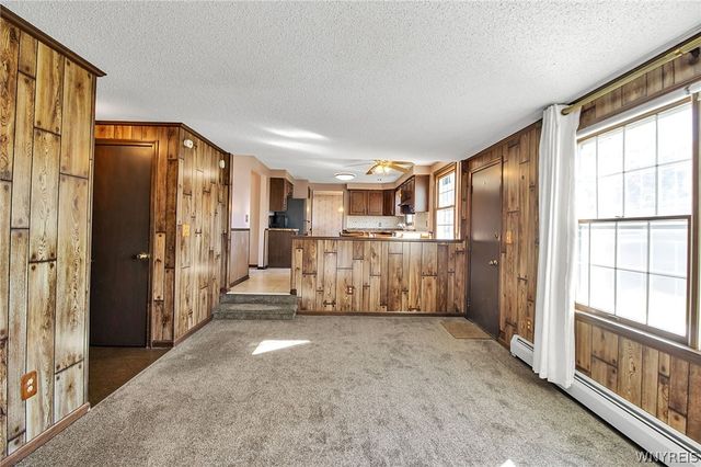 4 Windtree Lane, West Seneca, NY 14224