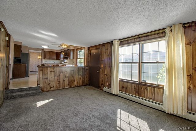4 Windtree Lane, West Seneca, NY 14224