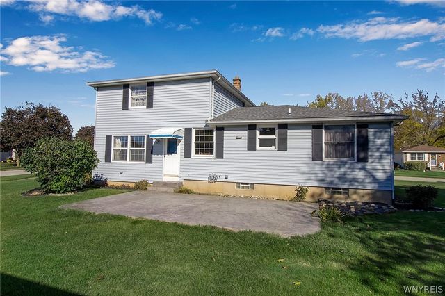 4 Windtree Lane, West Seneca, NY 14224