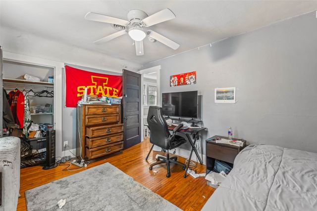 2912 Wood Street, Ames, IA 50014