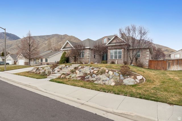1839 RIVER BOTTOM RD, Springville, UT 84663