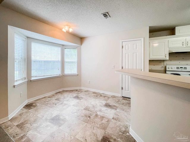 2533 Jibe Dr, Pensacola, FL 32507