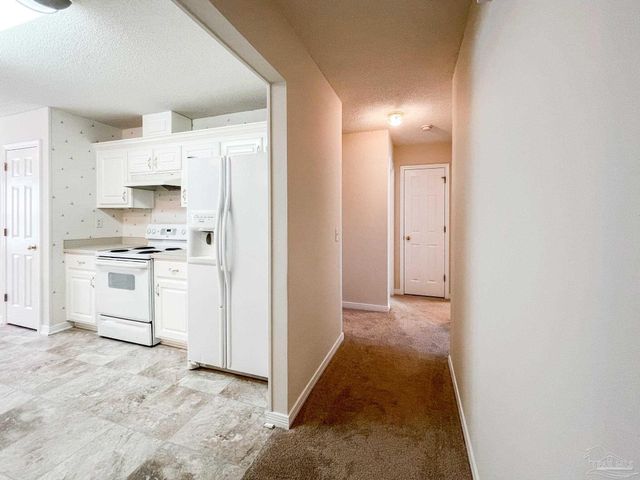 2533 Jibe Dr, Pensacola, FL 32507