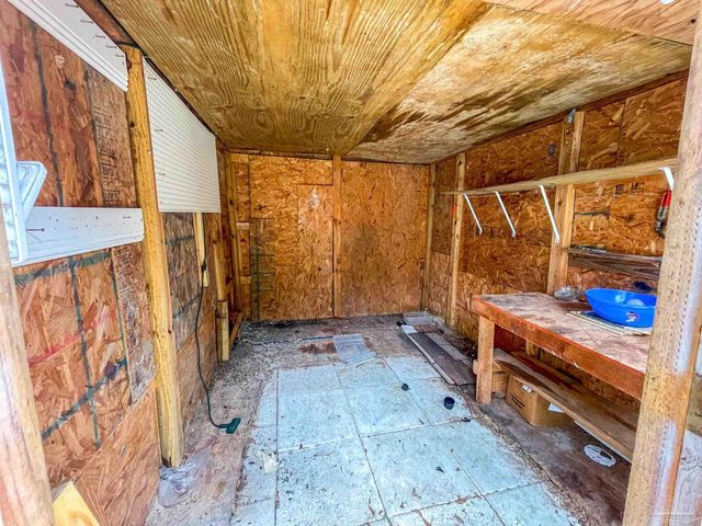 2533 Jibe Dr, Pensacola, FL 32507