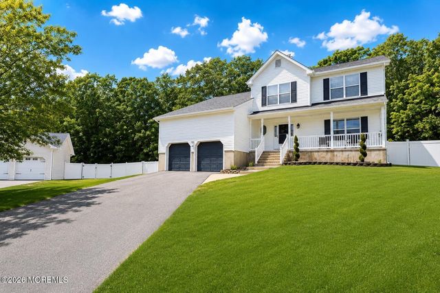 144 Lakeview Court, Toms River, NJ 08753