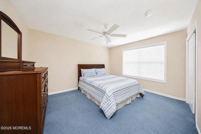 144 Lakeview Court, Toms River, NJ 08753