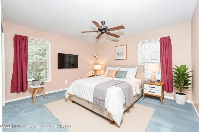 144 Lakeview Court, Toms River, NJ 08753