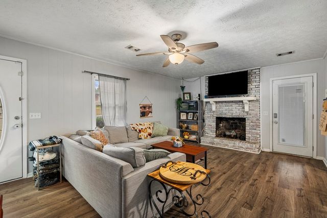 2003 46th Street, Phenix City, AL 36867