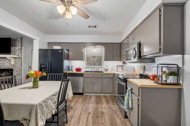 2003 46th Street, Phenix City, AL 36867