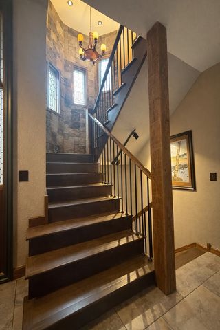 2715 Park Drive, Saint Cloud, MN 56303