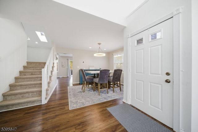 12 Meadow Pond Rd, Hardyston Twp., NJ 07419