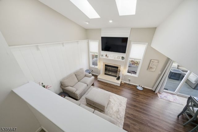 12 Meadow Pond Rd, Hardyston Twp., NJ 07419