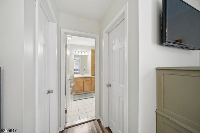 12 Meadow Pond Rd, Hardyston Twp., NJ 07419