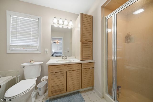 12 Meadow Pond Rd, Hardyston Twp., NJ 07419