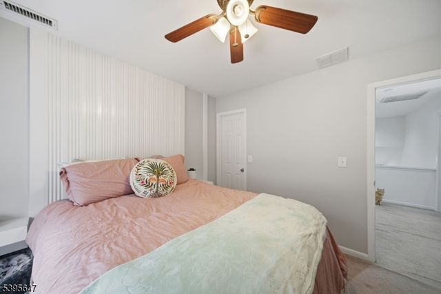 12 Meadow Pond Rd, Hardyston Twp., NJ 07419