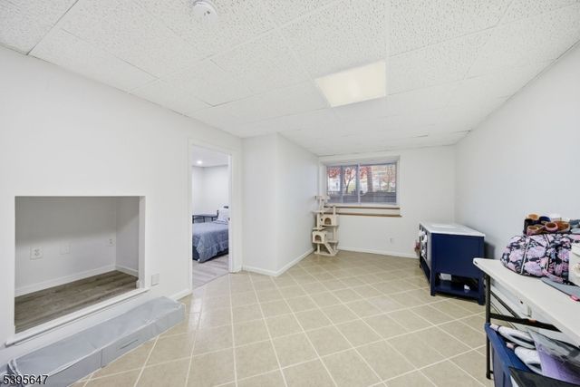 12 Meadow Pond Rd, Hardyston Twp., NJ 07419