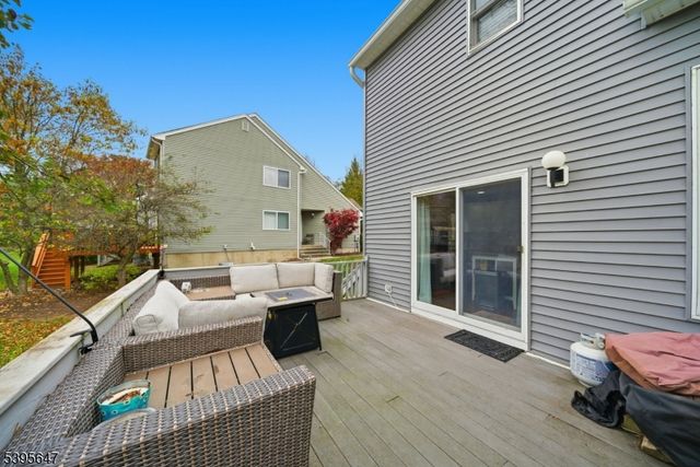 12 Meadow Pond Rd, Hardyston Twp., NJ 07419