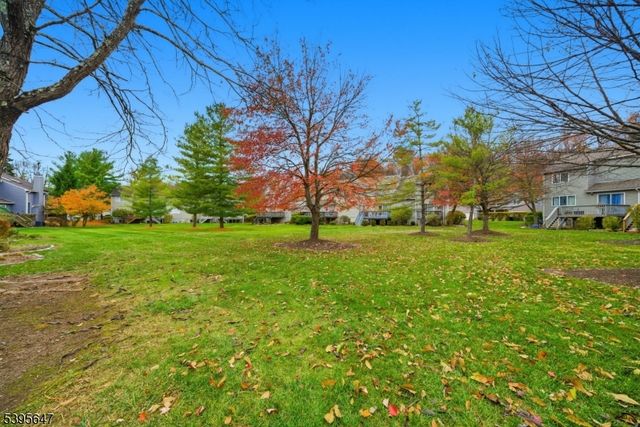 12 Meadow Pond Rd, Hardyston Twp., NJ 07419