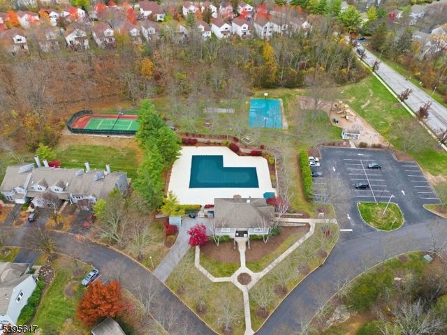 12 Meadow Pond Rd, Hardyston Twp., NJ 07419