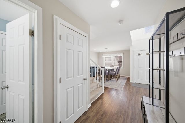 12 Meadow Pond Rd, Hardyston Twp., NJ 07419