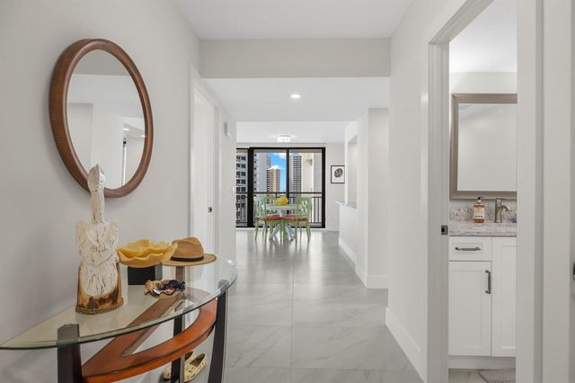 3400 N Ocean Drive 1602, Singer Island, FL 33404