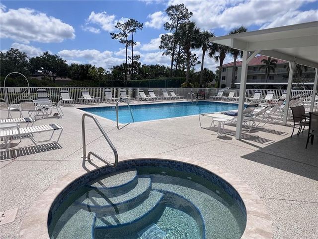 1051 Eastham WAY B104, Naples, FL 34104