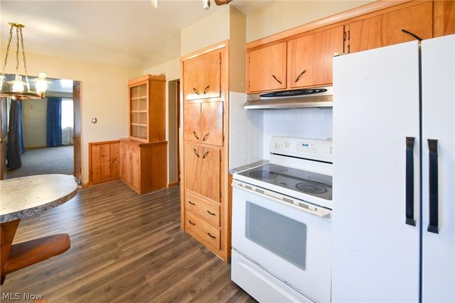 490 Stephens Road, Akron, OH 44312