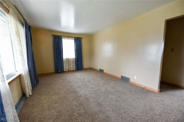 490 Stephens Road, Akron, OH 44312