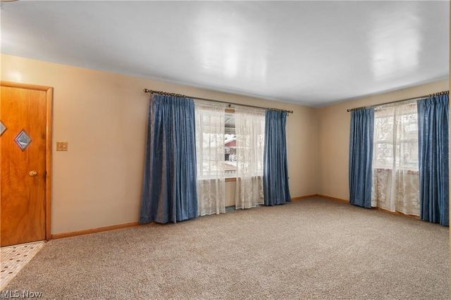 490 Stephens Road, Akron, OH 44312