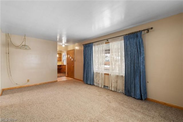 490 Stephens Road, Akron, OH 44312