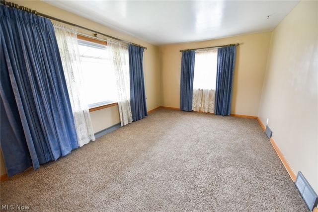 490 Stephens Road, Akron, OH 44312