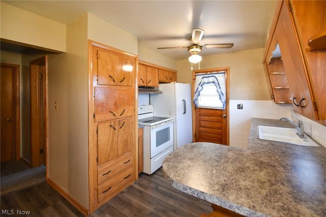 490 Stephens Road, Akron, OH 44312