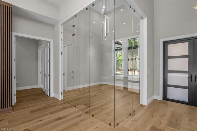 5000 Palmetto Woods DR, Naples, FL 34119