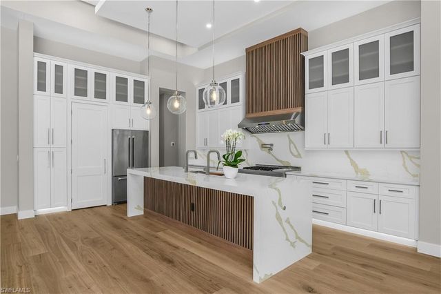 5000 Palmetto Woods DR, Naples, FL 34119