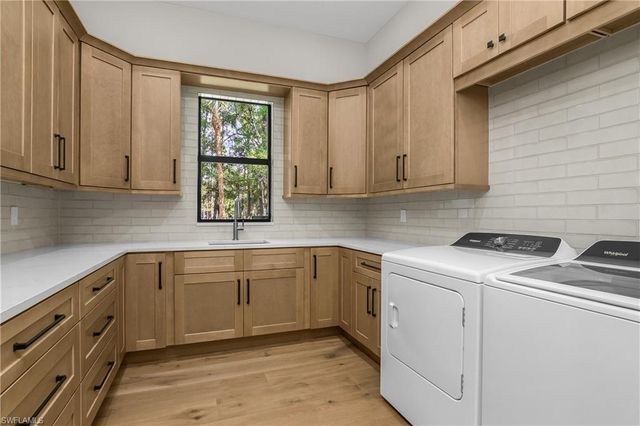 5000 Palmetto Woods DR, Naples, FL 34119