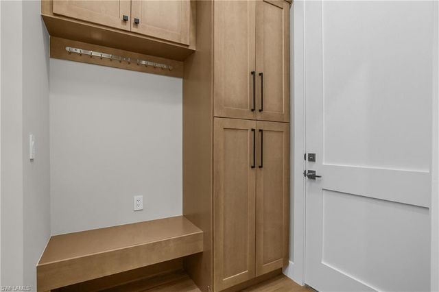 5000 Palmetto Woods DR, Naples, FL 34119