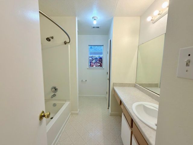 9323 Eaglewood Spring Drive, Houston, TX 77083