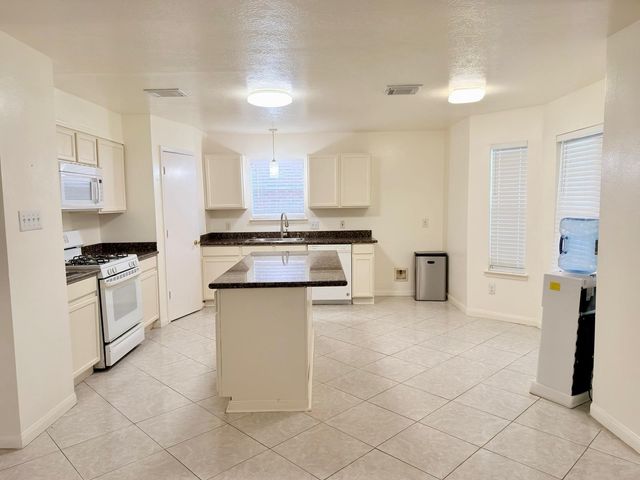 9323 Eaglewood Spring Drive, Houston, TX 77083