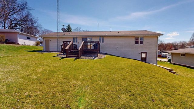 1321 Jamesway, Fort Atkinson, WI 53538