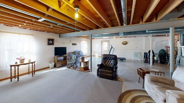 1321 Jamesway, Fort Atkinson, WI 53538