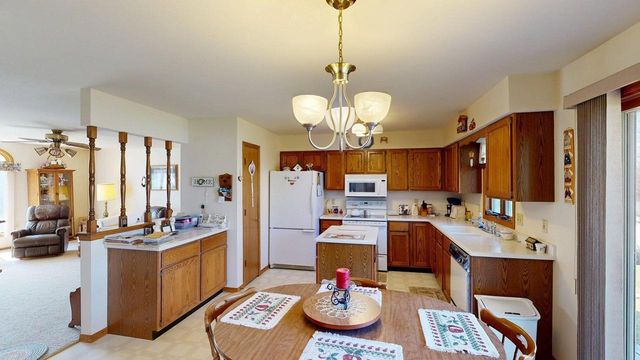 1321 Jamesway, Fort Atkinson, WI 53538